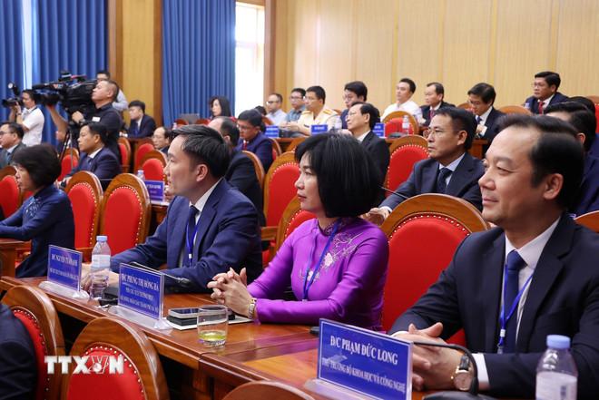 Các học viên Lớp Bồi dưỡng, cập nhật kiến thức, kỹ năng đối với cán bộ quy hoạch Ủy viên Ban Chấp hành Trung ương Đảng khóa XIV (Lớp thứ tư). (Ảnh: Văn Điệp/TTXVN) ttxvn-tong-bi-thu-to-lam-trao-doi-voi-lop-boi-duong-can-bo-quy-hoach-uy-vien-trung-uong-dang-khoa-xiv-1706-4.jpg