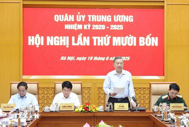 Tổng Bí thư Tô Lâm, Bí thư Quân ủy Trung ương phát biểu. (Ảnh: Thống Nhất/TTXVN) ttxvn-tong-bi-thu-to-lam-chu-tri-hoi-nghi-quan-uy-trung-uong-1.jpg