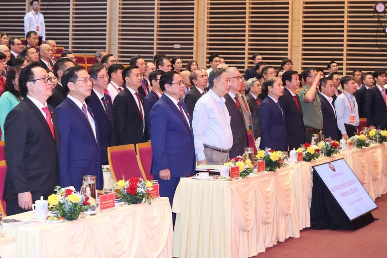 Thủ tướng: Xây dựng ngành ngoại giao chuyên nghiệp, văn minh, hiện đại, nhân văn, hiệu quả- Ảnh 2. Thủ tướng: Xây dựng ngành ngoại giao chuyên nghiệp, văn minh, hiện đại, nhân văn, hiệu quả- Ảnh 2.