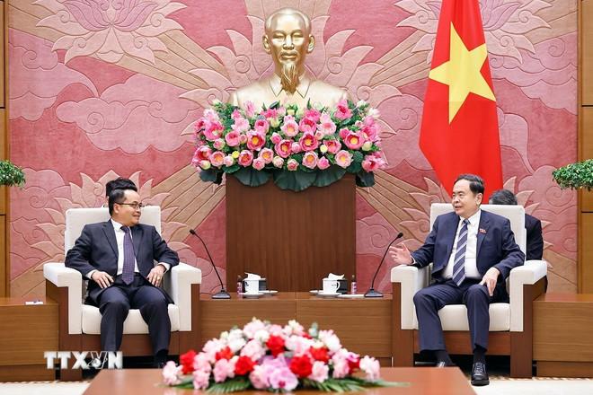 Chủ tịch Quốc hội Trần Thanh Mẫn tiếp Chủ tịch Kiểm toán Nhà nước Lào Viengthavisone Thephachanh. (Ảnh: Doãn Tấn/TTXVN) ttxvn-chu-tich-quoc-hoi-tran-thanh-man-tiep-chu-tich-kiem-toan-nha-nuoc-lao-3.jpg