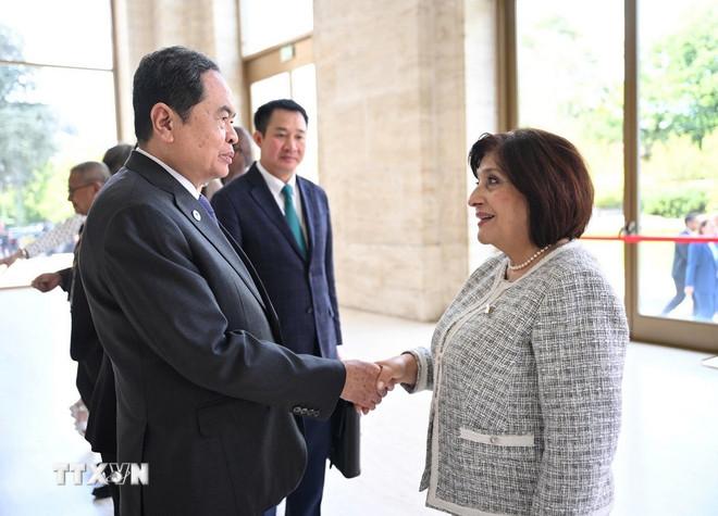 Chủ tịch Quốc hội Trần Thanh Mẫn gặp Chủ tịch Quốc hội Azerbaijan Sahiba Gafarova. (Ảnh: TTXVN phát) ttxvn-chu-tich-quoc-hoi-tran-thanh-man-gap-chu-tich-quoc-hoi-azerbaijan.jpg