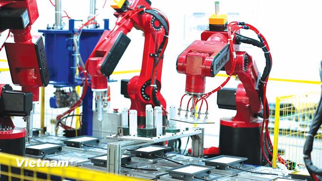 vnp-02-robot-hoa-khau-lap-rap-san-pham-2.jpg