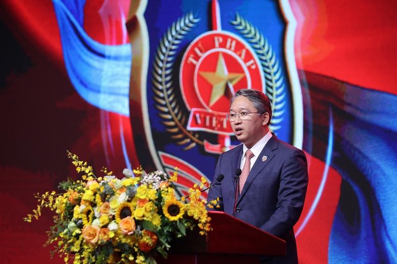 Thủ tướng: Đưa thể chế, pháp luật trở thành "đột phá của đột phá", lợi thế cạnh tranh quốc gia- Ảnh 2.