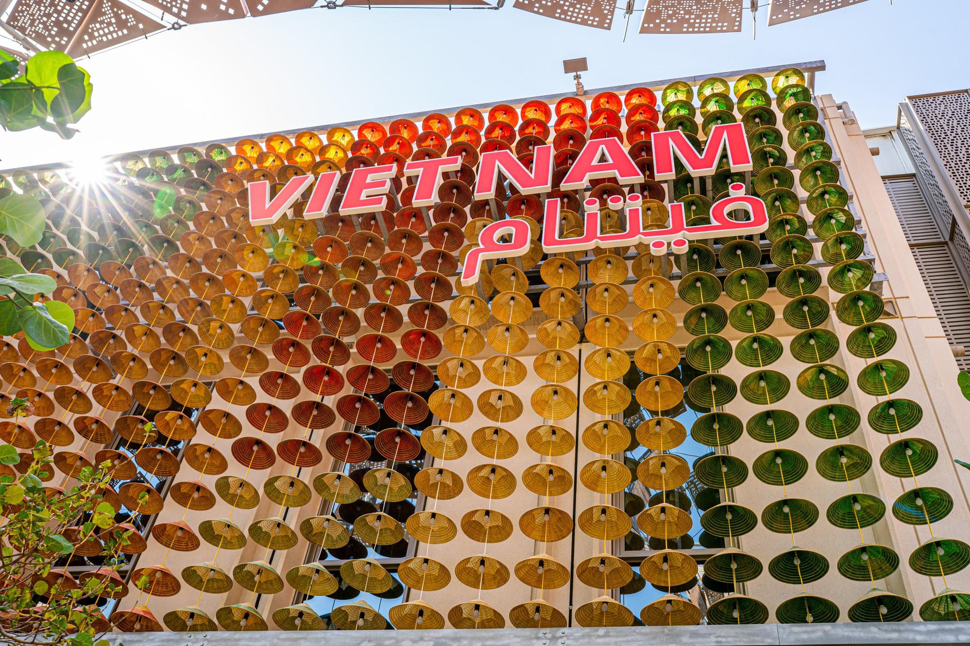 Nhà triển lãm Việt Nam tại EXPO 2020 Dubai. (Ảnh: TTXVN phát) vna-potal-khai-truong-nha-trien-lam-viet-nam-tai-expo-2020-dubai-5696943.jpg