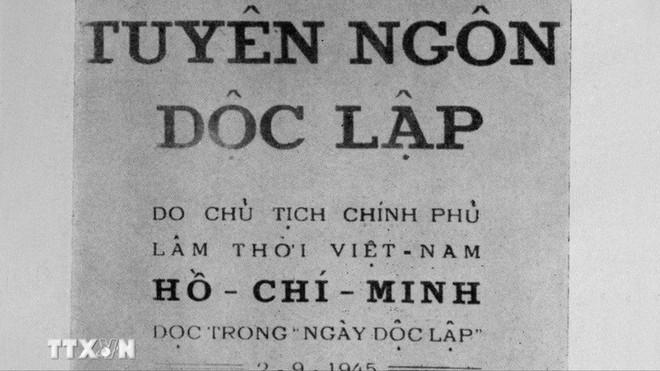 Tuyên ngôn độc lập - bản “khai sinh” nhà nước dân chủ nhân dân đầu tiên ở Đông Nam Á - đã đưa tên đất nước Việt Nam trở lại bản đồ chính trị thế giới được Chủ tịch Hồ Chí Minh khởi thảo tại ngôi nhà của nhà tư sản dân tộc Trịnh Văn Bô (48 Hàng Ngang, Hà Nội) vào đêm 28/8/1945. (Ảnh: Tư liệu TTXVN) 9-9477.jpg