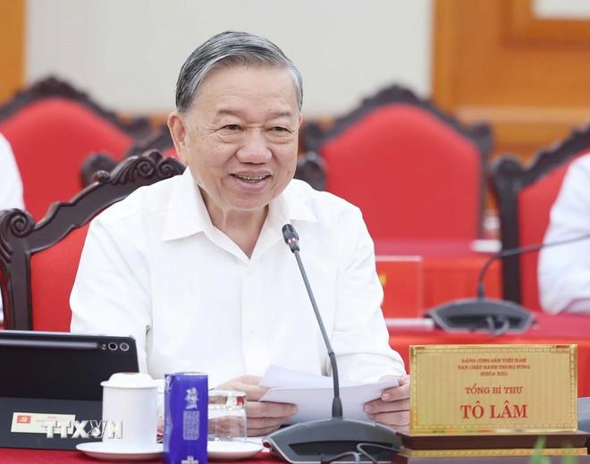 Tổng Bí thư Tô Lâm phát biểu tại cuộc làm việc của Bộ Chính trị với Ban Thường vụ Đảng ủy Mặt trận Tổ quốc, các đoàn thể Trung ương. (Ảnh: Thống Nhất/TTXVN) ttxvn-tong-bi-thu-mat-tran-to-quoc-1.jpg