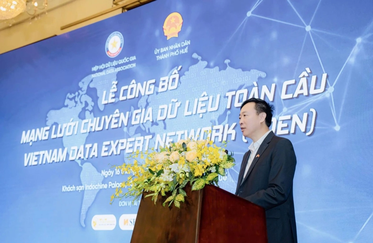 ra mắt mạng lưới chuyên gia dữ liệu toàn cầu tại huế hình ảnh 1 ra mat mang luoi chuyen gia du lieu toan cau tai hue hinh anh 1