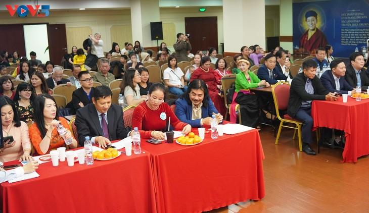 Đêm chung kết Hội thi Văn nghệ quần chúng người Việt tại Moscow - ảnh 1