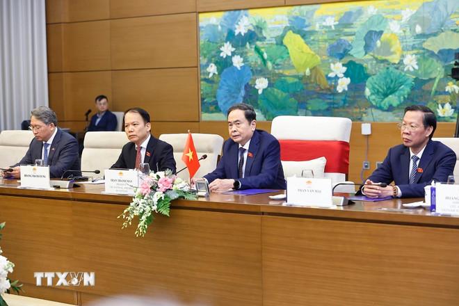 Chủ tịch Quốc hội Trần Thanh Mẫn phát biểu. (Ảnh: Doãn Tấn/TTXVN) ttxvn-chu-tich-quoc-hoi-tran-thanh-man-hoi-kien-tong-thong-cong-hoa-nam-phi-matamela-cyril-ramaphosa-4.jpg