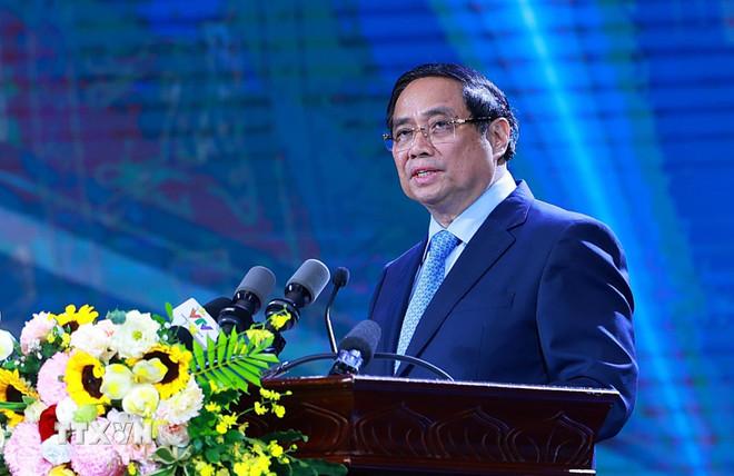 Thủ tướng Phạm Minh Chính phát biểu tại Lễ trao Giải Báo chí toàn quốc phòng, chống tham nhũng, lãng phí, tiêu cực lần thứ 5, năm 2024-2025. (Ảnh: Dương Giang/TTXVN) ttxvn-thu-tuong-giai-bao-chi-chong-tham-nhung-2.jpg