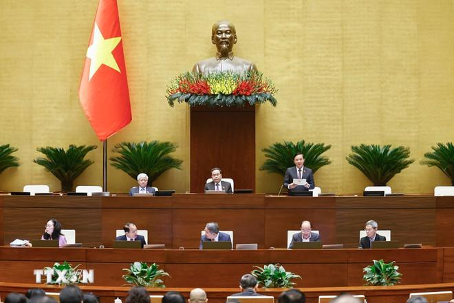 Phó Chủ tịch Quốc hội Nguyễn Khắc Định phát biểu. (Ảnh: Doãn Tấn/TTXVN) ttxvn-hop-quoc-hoi-3.jpg