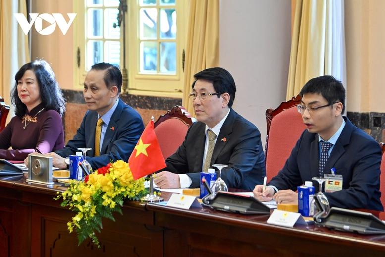 Chủ tịch nước Lương Cường hội đàm với Quốc vương Jordan- Ảnh 3.