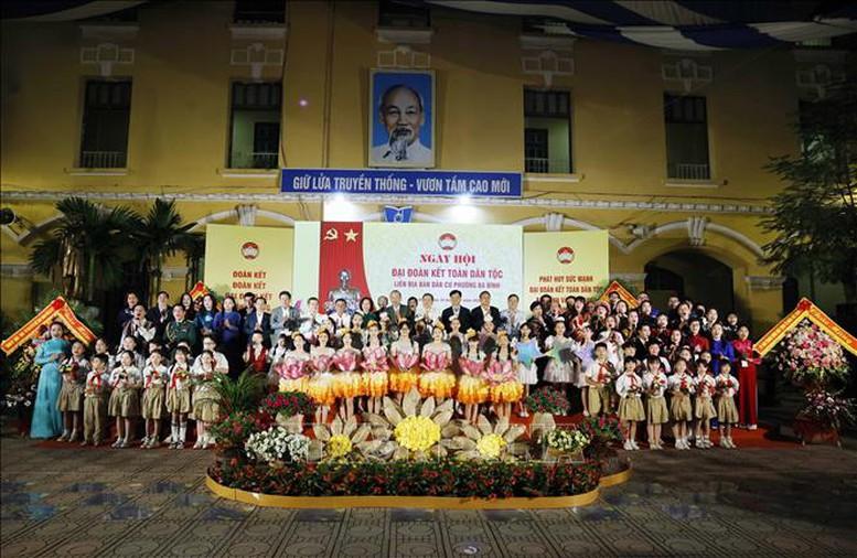 Tổng Bí thư Tô Lâm dự Ngày hội Đại đoàn kết dân tộc tại phường Ba Đình, Hà Nội- Ảnh 9. Tổng Bí thư Tô Lâm dự Ngày hội Đại đoàn kết dân tộc tại phường Ba Đình, Hà Nội- Ảnh 9.