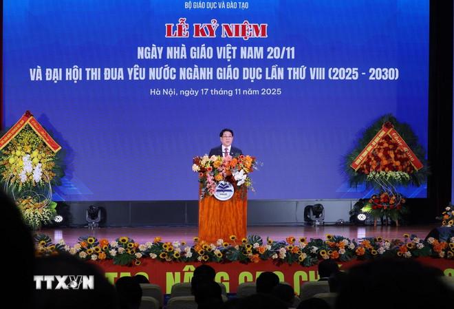 Chủ tịch nước Lương Cường phát biểu chỉ đạo và chúc mừng các thầy, cô giáo nhân Ngày Nhà giáo Việt Nam (20/11). (Ảnh: Lâm Khánh/TTXVN) ttxvn-1711-chu-tich-nuoc-thi-dua-nganh-giao-duc-11.jpg