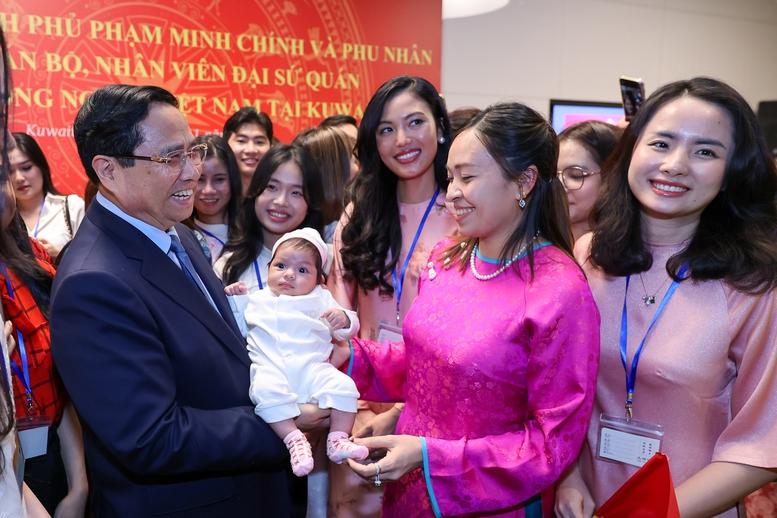 Thủ tướng: Thiết kế chính sách thuận lợi nhất cho kiều bào- Ảnh 13. Thủ tướng: Thiết kế chính sách thuận lợi nhất cho kiều bào- Ảnh 13.