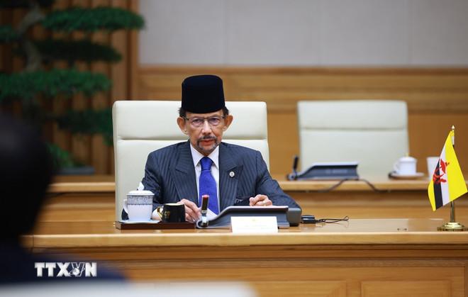 Quốc vương Brunei Darussalam Haji Hassanal Bolkiah phát biểu tại cuộc hội kiến Thủ tướng Phạm Minh Chính. (Ảnh: Dương Giang/TTXVN) ttxvn-thu-tuong-pham-minh-chinh-hoi-kien-quoc-vuong-brunei-8443304-1.jpg