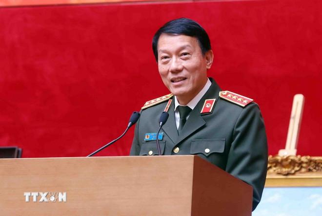 Đại tướng Lương Tam Quang, Ủy viên Bộ Chính trị, Bí thư Đảng ủy Công an Trung ương, Bộ trưởng Bộ Công an phát biểu. (Ảnh: Phạm Kiên/TTXVN) ttxvn-tong-bi-thu-le-ky-quy-che-phoi-hop-giua-bo-cong-an-bo-quoc-phong-va-bo-ngoai-giao-6.jpg