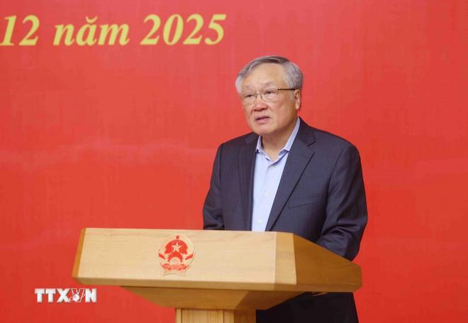 Đồng chí Nguyễn Hòa Bình, Ủy viên Bộ Chính trị, Phó Bí thư Thường trực Đảng ủy, Phó Thủ tướng Thường trực Chính phủ phát biểu chỉ đạo hội nghị. (Ảnh: Phạm Kiên/TTXVN) ttxvn-1012-nghi-quyet-dai-hoi-dang-bo-chinh-phu-6.jpg