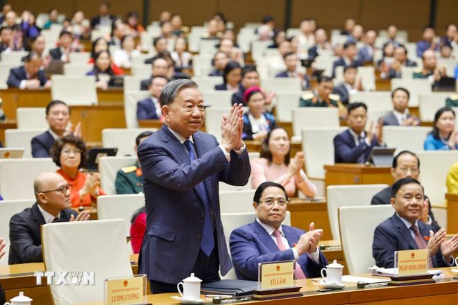 ttxvn-be-mac-ky-hop-thu-10-quoc-hoi-khoa-xv-3.jpg