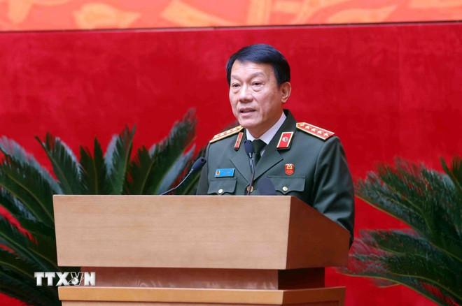 Đại tướng Lương Tam Quang, Ủy viên Bộ Chính trị, Bí thư Đảng ủy Công an Trung ương, Bộ trưởng Bộ Công an phát biểu. (Ảnh: Phạm Kiên/TTXVN) ttxvn-thu-tuong-pham-minh-chinh-du-hoi-nghi-cong-an-toan-quoc-lan-thu-81-15-2.jpg