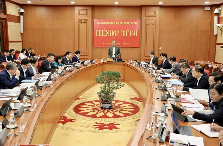 Hoàn thiện thể chế, tháo gỡ ‘điểm nghẽn’ để tạo động lực phát triển đất nước- Ảnh 3.