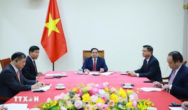 Thủ tướng Phạm Minh Chính điện đàm với Thủ tướng Singapore Lawrence Wong. (Ảnh: Dương Giang/TTXVN) ttxvn-thu-tuong-pham-minh-chinh-dien-dam-voi-thu-tuong-singapore-1.jpg