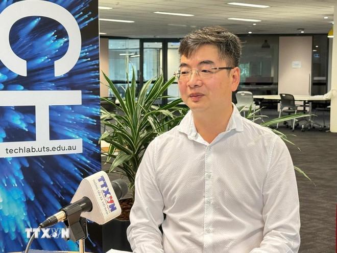 Giáo sư Nghiêm Đức Long - Giám đốc Trung tâm môi trường và nước thuộc Đại học Công nghệ Sydney, Chủ tịch Hội trí thức và chuyên gia Việt Nam tại Australia. (Ảnh: Văn Linh/TTXVN) ttxvn-giao-su-nghiem-duc-long-australia.jpg