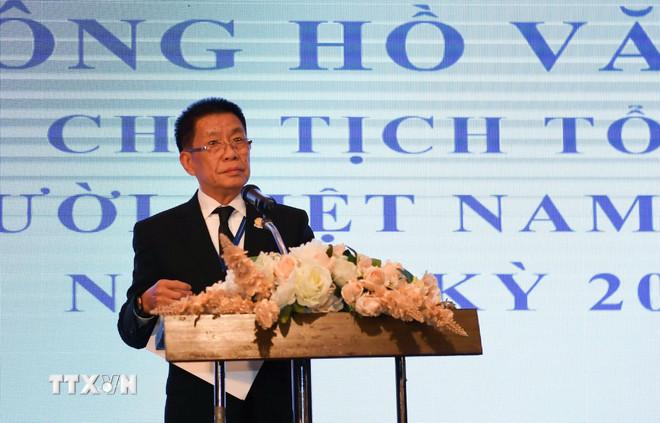 Ông Hồ Văn Lâm, kiều bào tỉnh Udon Thani, Chủ tịch Hội doanh nhân Thái-Việt toàn Thái Lan, được bầu làm Chủ tịch Hội người Việt Nam toàn Thái Lan nhiệm kỳ 2026-2028. (Ảnh: Đỗ Sinh/TTXVN) ttxvn-dai-hoi-hoi-nguoi-viet-nam-toan-thai-lan-nhiem-ky-2026-2028-8524373-1.jpg