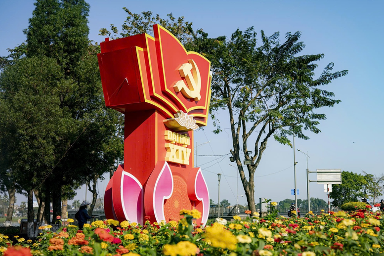 Rực rỡ cờ, hoa chào mừng Đại hội XIV của Đảng- Ảnh 13.