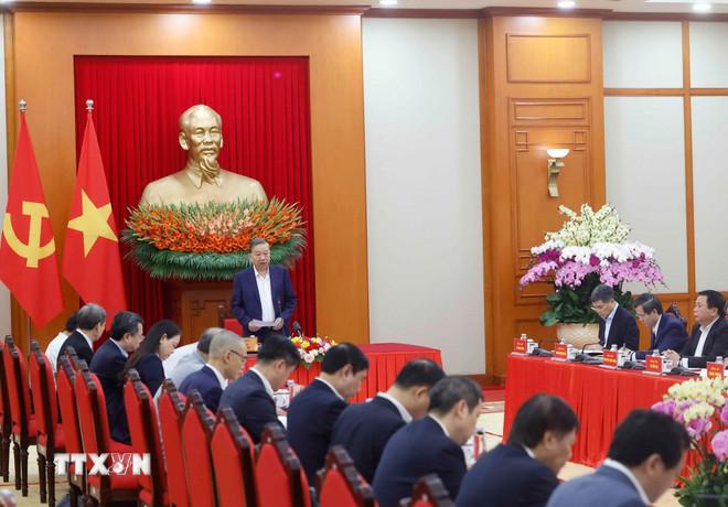 Tổng Bí thư Tô Lâm phát biểu. (Ảnh: Thống Nhất/TTXVN) ttxvn-0403-tong-bi-thu-lam-viec-100-nam-dang-lanh-dao-cach-mang-viet-nam-5.jpg