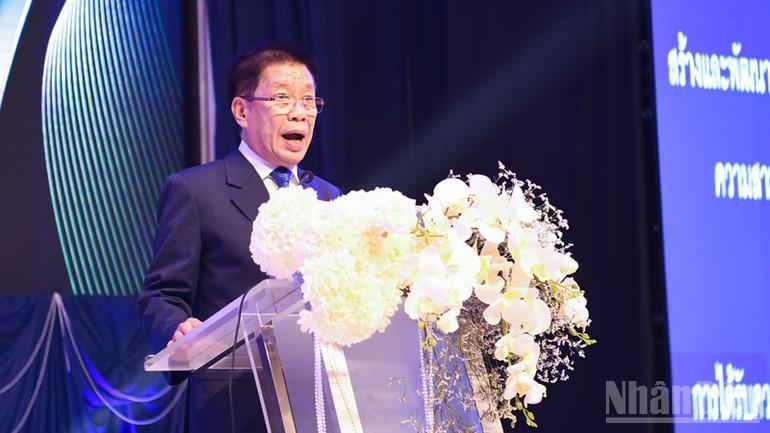 Tân Chủ tịch Tổng hội Hồ Văn Lâm khẳng định tiếp tục nỗ lực củng cố sự đoàn kết của cộng đồng. (Ảnh: MINH THẮNG) ndo_br_anh-3.jpg