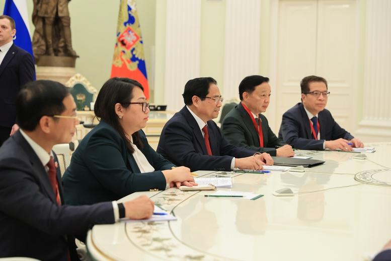 Thủ tướng Phạm Minh Chính hội kiến Tổng thống Liên bang Nga Vladimir Putin- Ảnh 2. Thủ tướng Phạm Minh Chính hội kiến Tổng thống Liên bang Nga Vladimir Putin- Ảnh 2.