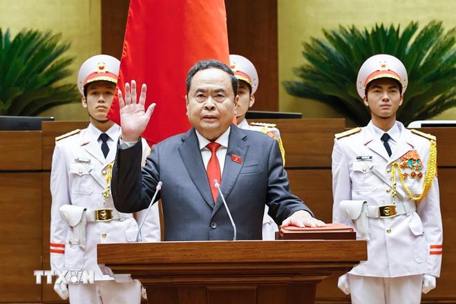 Chủ tịch Quốc hội khóa XVI Trần Thanh Mẫn tuyên thệ nhậm chức. (Ảnh: Doãn Tấn/TTXVN) ttxvn-dong-chi-tran-thanh-man-tuyen-the-nham-chuc-chu-tich-quoc-hoi-khoa-xvi-2.jpg