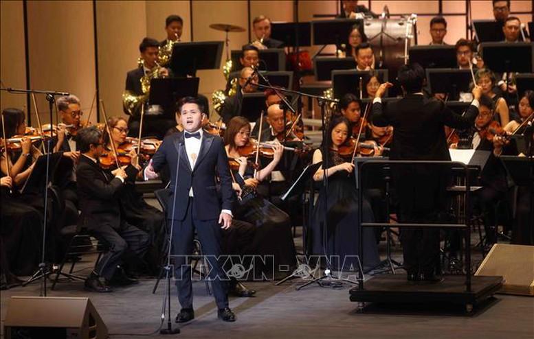 Tổng Bí thư, Chủ tịch nước Tô Lâm dự Chương trình nghệ thuật 'Tổ quốc trong tim'- Ảnh 8.