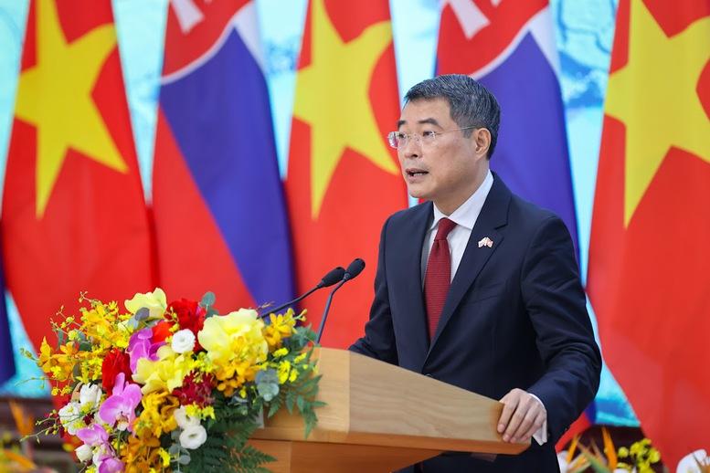 Hai Thủ tướng nhất trí nâng cấp quan hệ Việt Nam – Slovakia lên Đối tác chiến lược- Ảnh 3. Hai Thủ tướng nhất trí nâng cấp quan hệ Việt Nam – Slovakia lên Đối tác chiến lược- Ảnh 3.