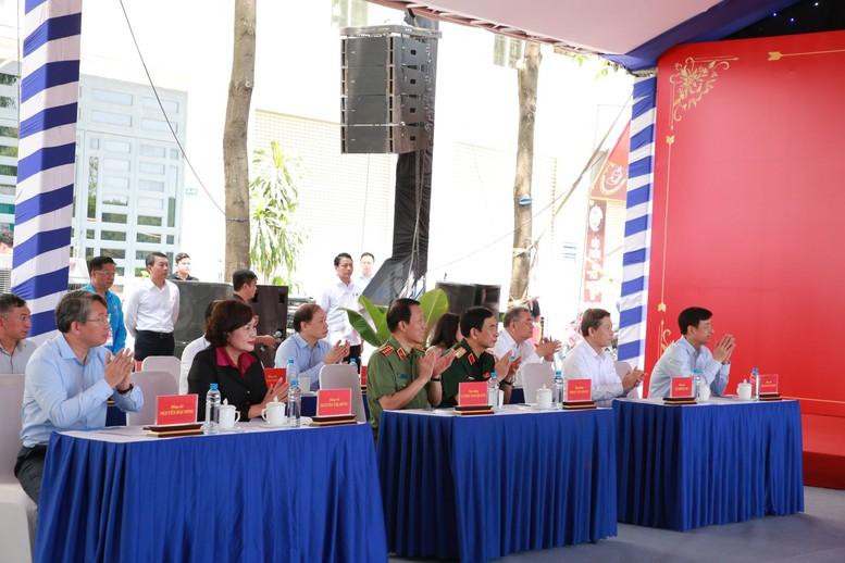 Tổng Bí thư, Chủ tịch nước Tô Lâm thăm, gặp gỡ, động viên công nhân, người lao động ở TPHCM- Ảnh 4.