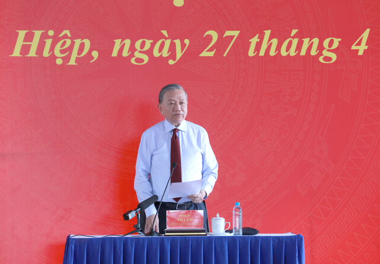 Tổng Bí thư, Chủ tịch nước Tô Lâm thăm, gặp gỡ, động viên công nhân, người lao động ở TPHCM- Ảnh 2.