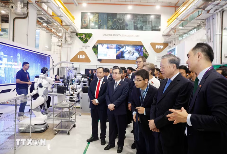 Tổng Bí thư, Chủ tịch nước Tô Lâm thăm các cơ sở công nghệ tại Singapore- Ảnh 2.
