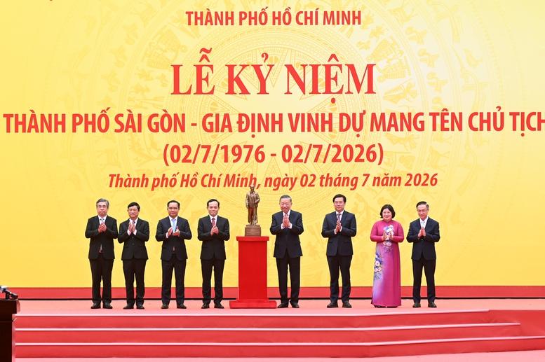 Tổng Bí thư, Chủ tịch nước: Xây dựng Thành phố Hồ Chí Minh thành một siêu đô thị chiến lược- Ảnh 2.