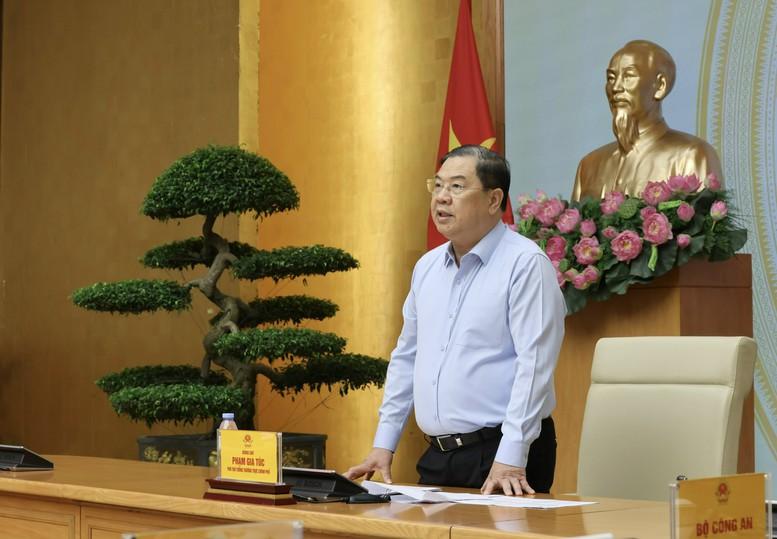 Phó Thủ tướng Thường trực Phạm Gia Túc: Chống buôn lậu, gian lận thương mại, hàng giả là nhiệm vụ thường xuyên, không có điểm dừng- Ảnh 2.