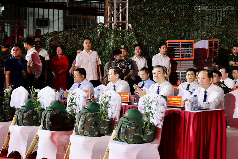 Tổng Bí thư, Chủ tịch nước Tô Lâm dự Cầu truyền hình ‘Sao sáng dẫn đường’- Ảnh 6.