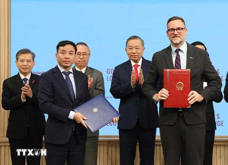 Tổng Bí thư, Chủ tịch nước Tô Lâm chứng kiến Lễ trao các văn kiện, thỏa thuận hợp tác với Liên Hợp Quốc- Ảnh 1.