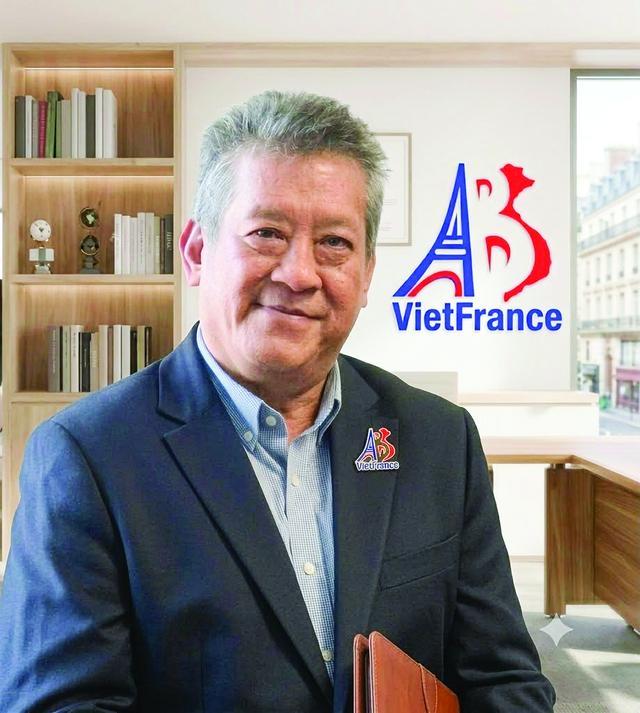 Người 'mộng mơ' kết nối những thế hệ Việt - Pháp- Ảnh 1.