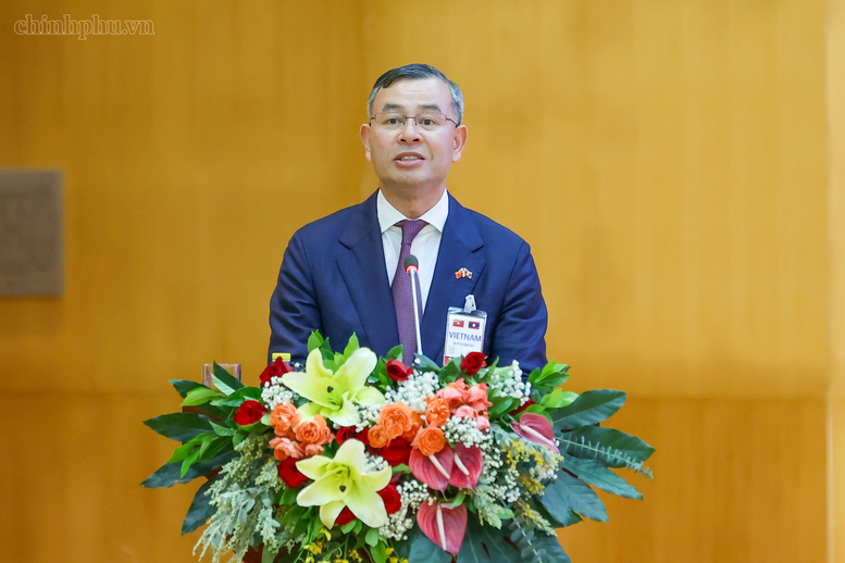 Hai Thủ tướng dự Hội nghị xúc tiến đầu tư Việt Nam-Lào: "Gắn kết chiến lược" trong lĩnh vực kinh tế- Ảnh 7.